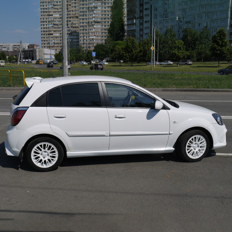 Аэродинамический обвес для KIA Rio JB (2006-2011) купить недорого с доставкой в Абакан