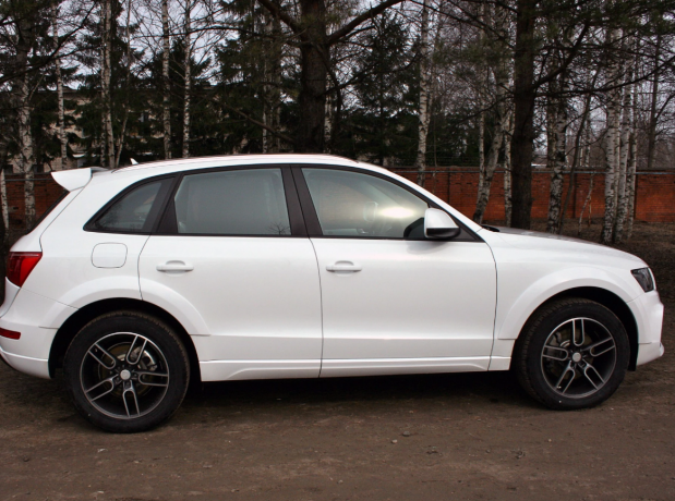 Спойлер (АнтиКрыло) (в комплекте с эмблемой ABT) в стиле "ABT" для Audi Q5 (2008-2012) купить недорого с доставкой в Абакан
