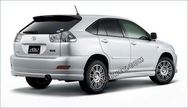 Накладка на задний бампер "Aura" Toyota Harrier (30) купить недорого с доставкой в Абакан