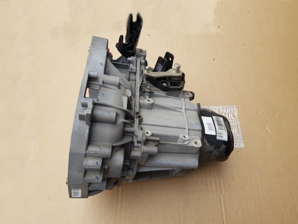 Механическая коробка переключения передач (МКПП 5-ст.) Renault JR5-514, двигатель К4М  1.6 16V, новая, оригинал 320106193R 8200934990 купить недорого с доставкой в Абакан